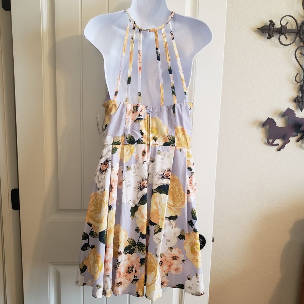 Xtraordinary Floral Midi Dress with Open Back NWT - Picture 2 of 4